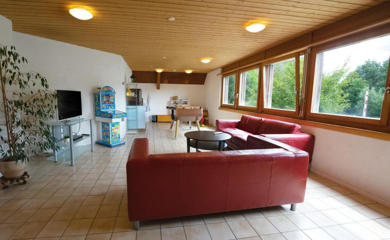Delemont Youth Hostel Екстер'єр фото
