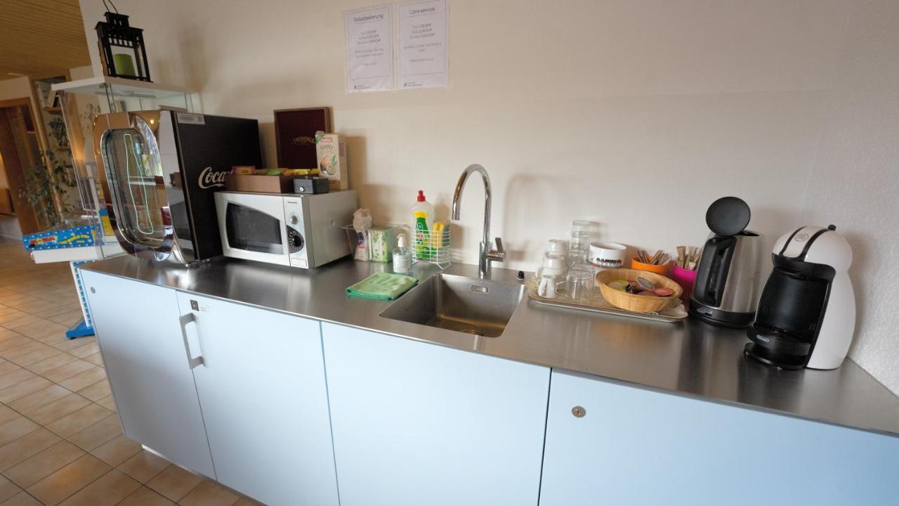 Delemont Youth Hostel Екстер'єр фото