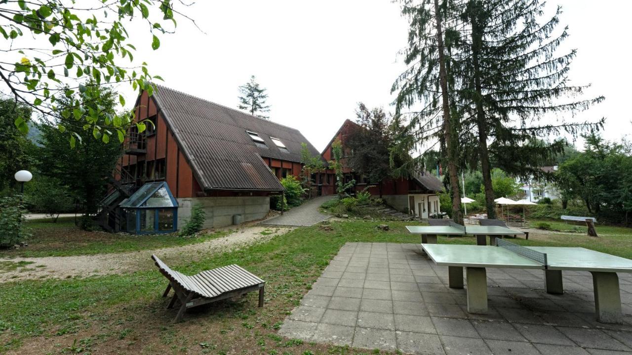 Delemont Youth Hostel Екстер'єр фото