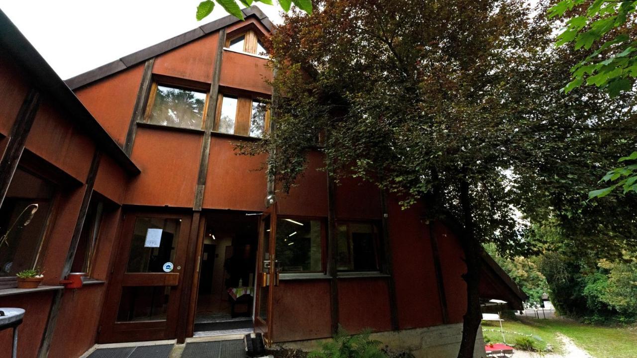 Delemont Youth Hostel Екстер'єр фото