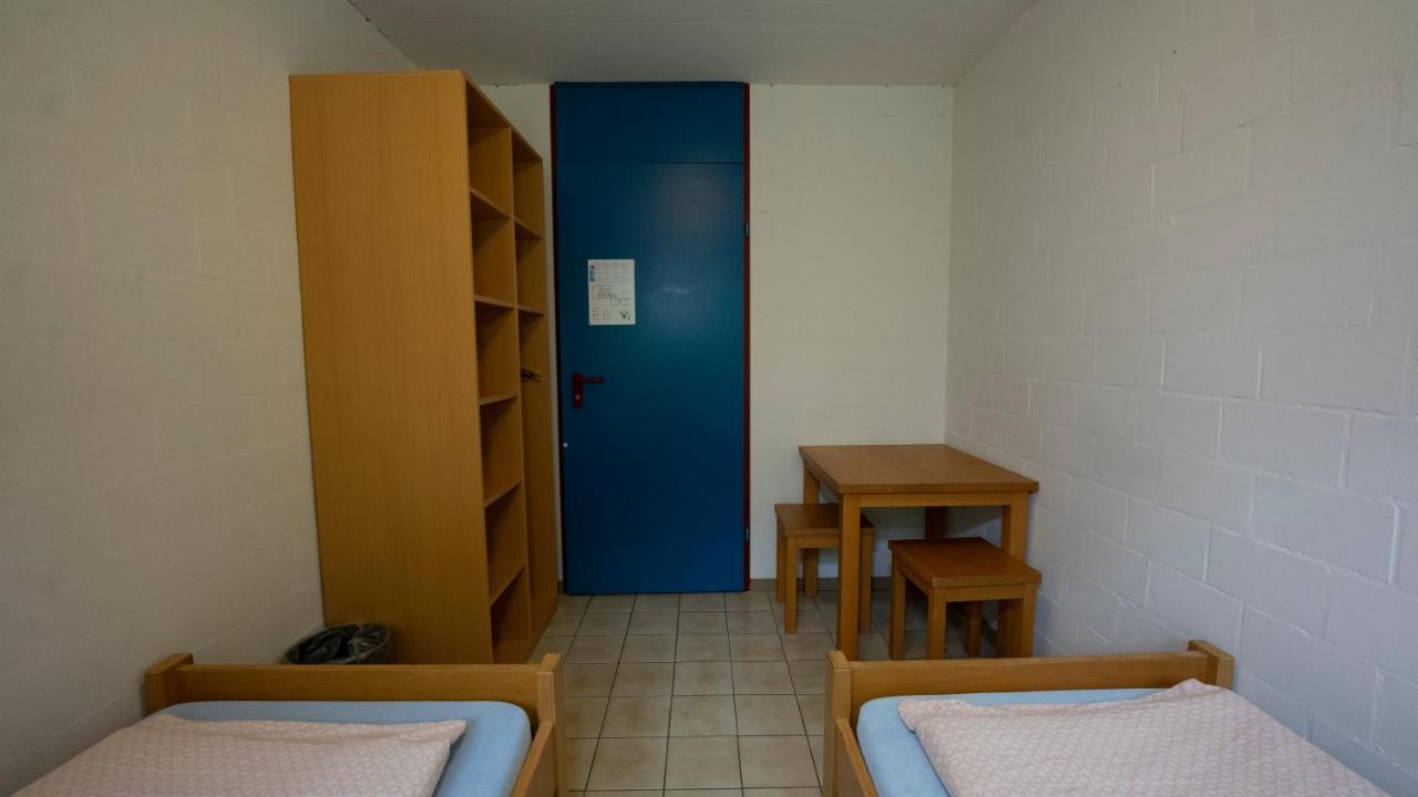 Delemont Youth Hostel Екстер'єр фото