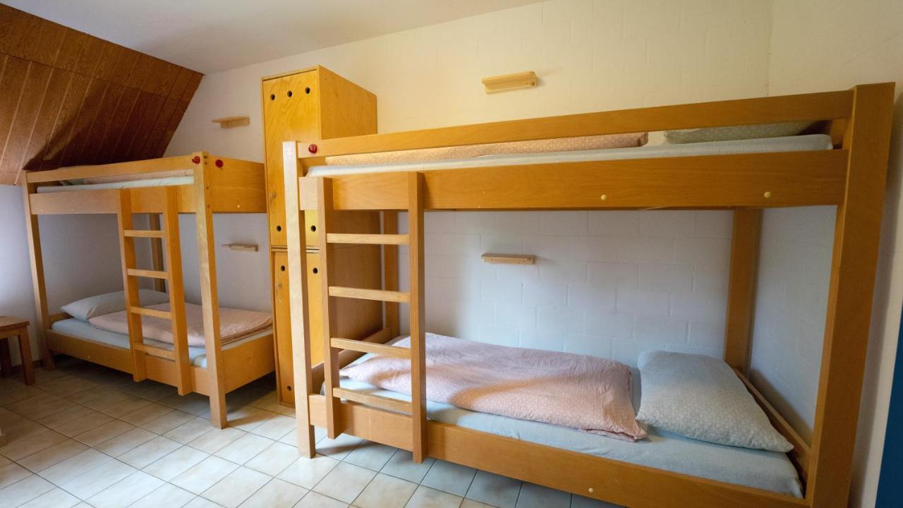 Delemont Youth Hostel Екстер'єр фото