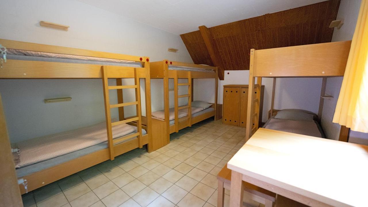 Delemont Youth Hostel Екстер'єр фото
