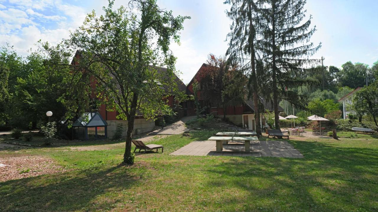 Delemont Youth Hostel Екстер'єр фото