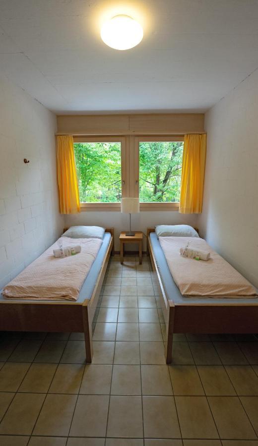 Delemont Youth Hostel Екстер'єр фото