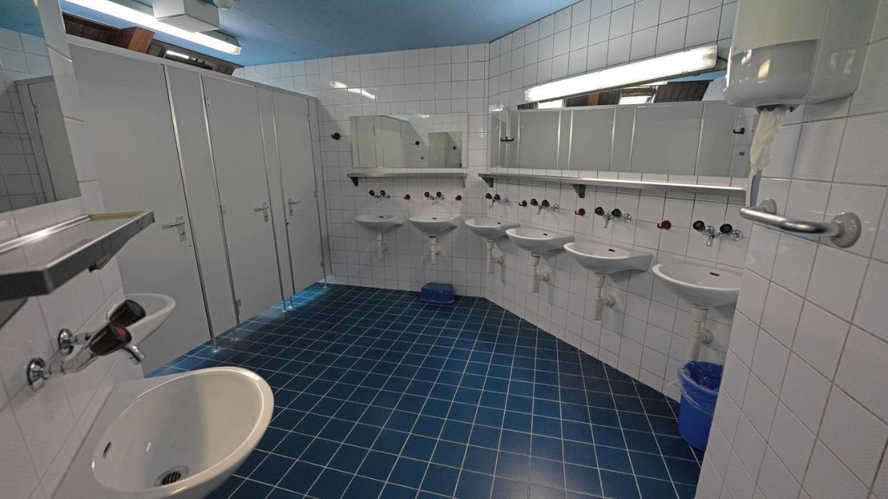Delemont Youth Hostel Екстер'єр фото